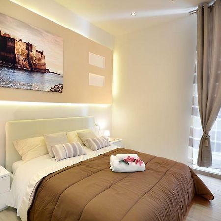 Alexandra Exclusive Apartment Napels Buitenkant foto
