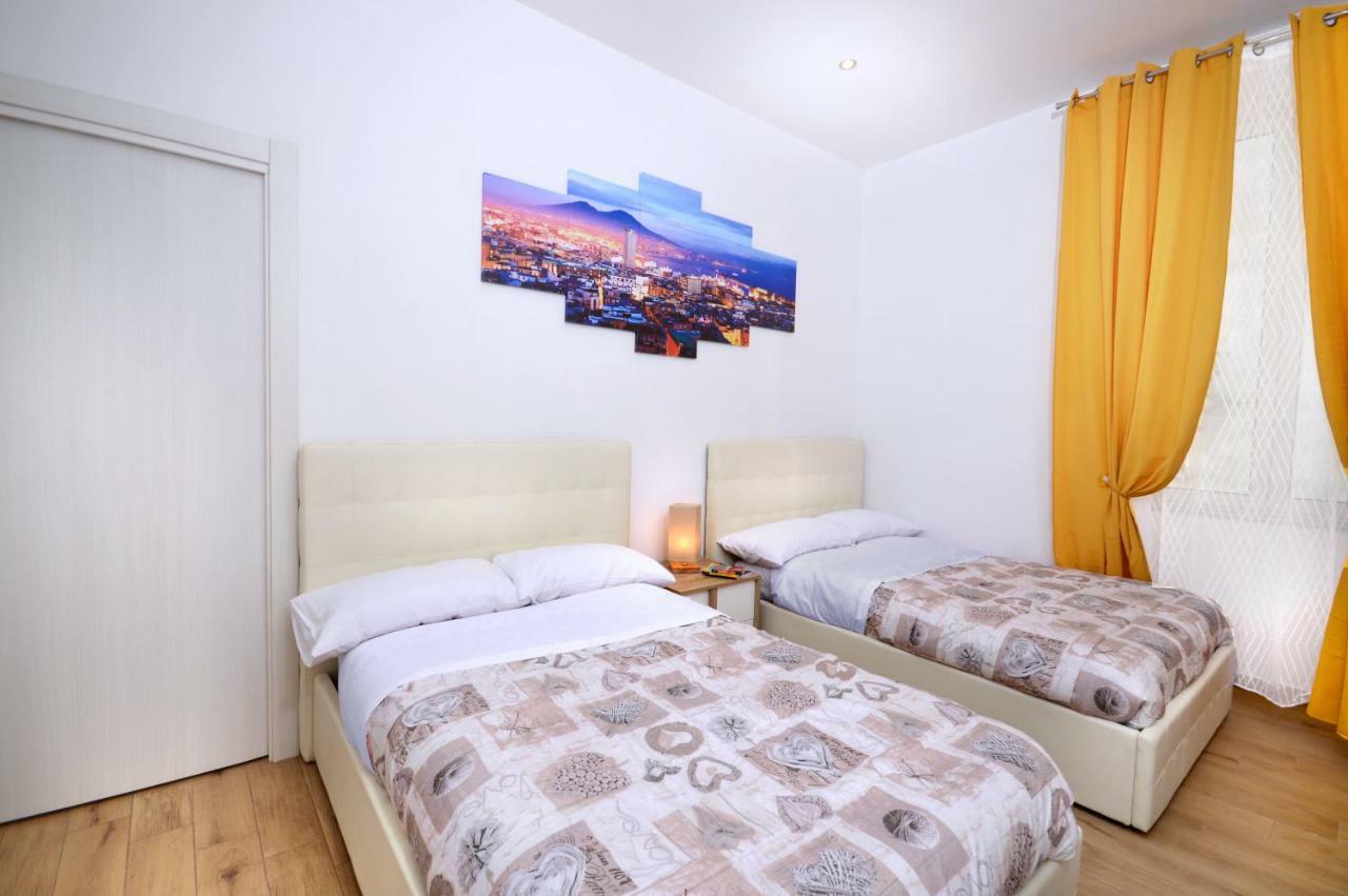 Alexandra Exclusive Apartment Napels Buitenkant foto