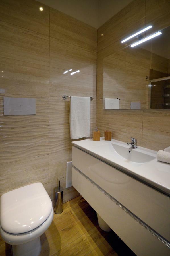 Alexandra Exclusive Apartment Napels Buitenkant foto