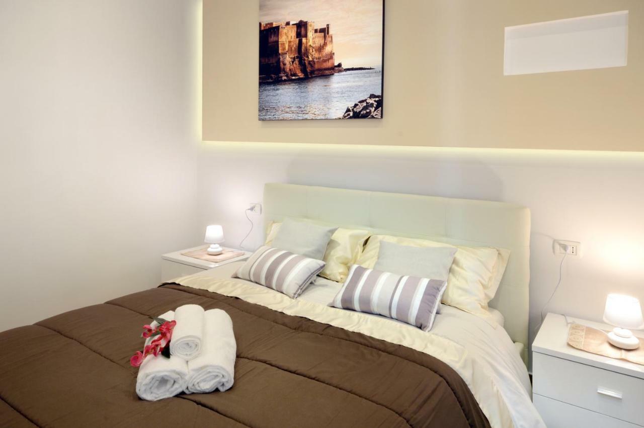 Alexandra Exclusive Apartment Napels Buitenkant foto
